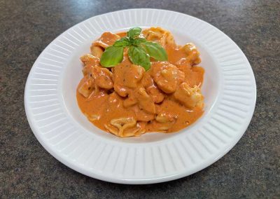 JenAlios Cheese Tortellini with Sundried Tomato Sauce