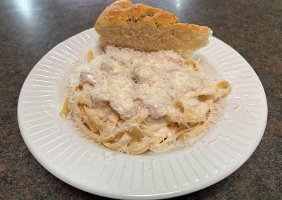 JenAlios Fettucini Alfredo with Chicken